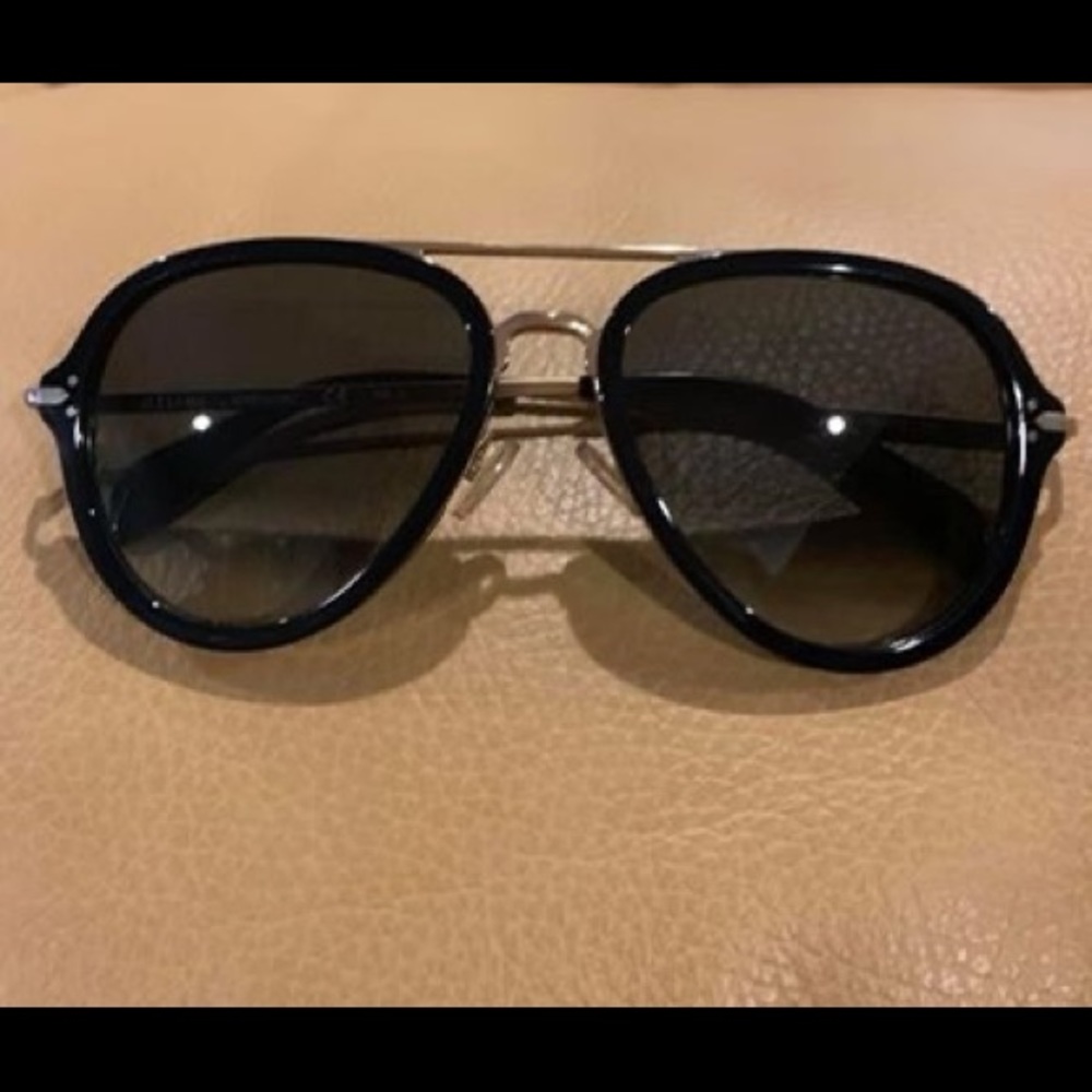 AUTHENTIC CELINE SUNNIES